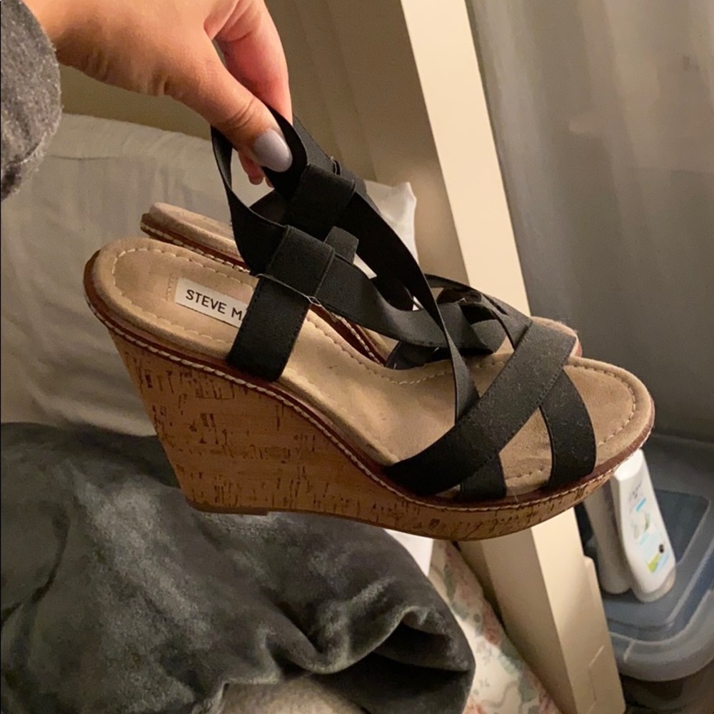 Shoes - Picture 2 of 3